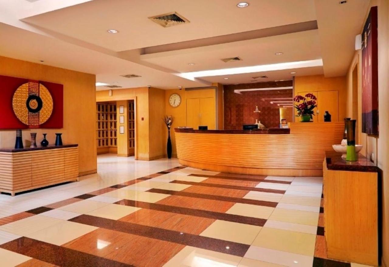 בנגקוק S.M. Grande Residence מראה חיצוני תמונה